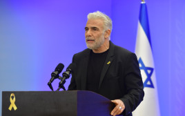 יאיר לפיד מצהיר בנושא פרשת המסמכים המסווגים (צילום: אבשלום ששוני)