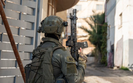 מסתערב, מג"ב (צילום: דוברות המשטרה)