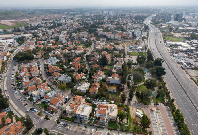 מיתוג חדש לאזור  (צילום:  מועצה מקומית אזור)